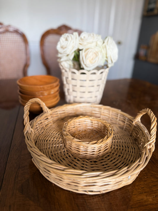 Garden-Party Style Serving Tray