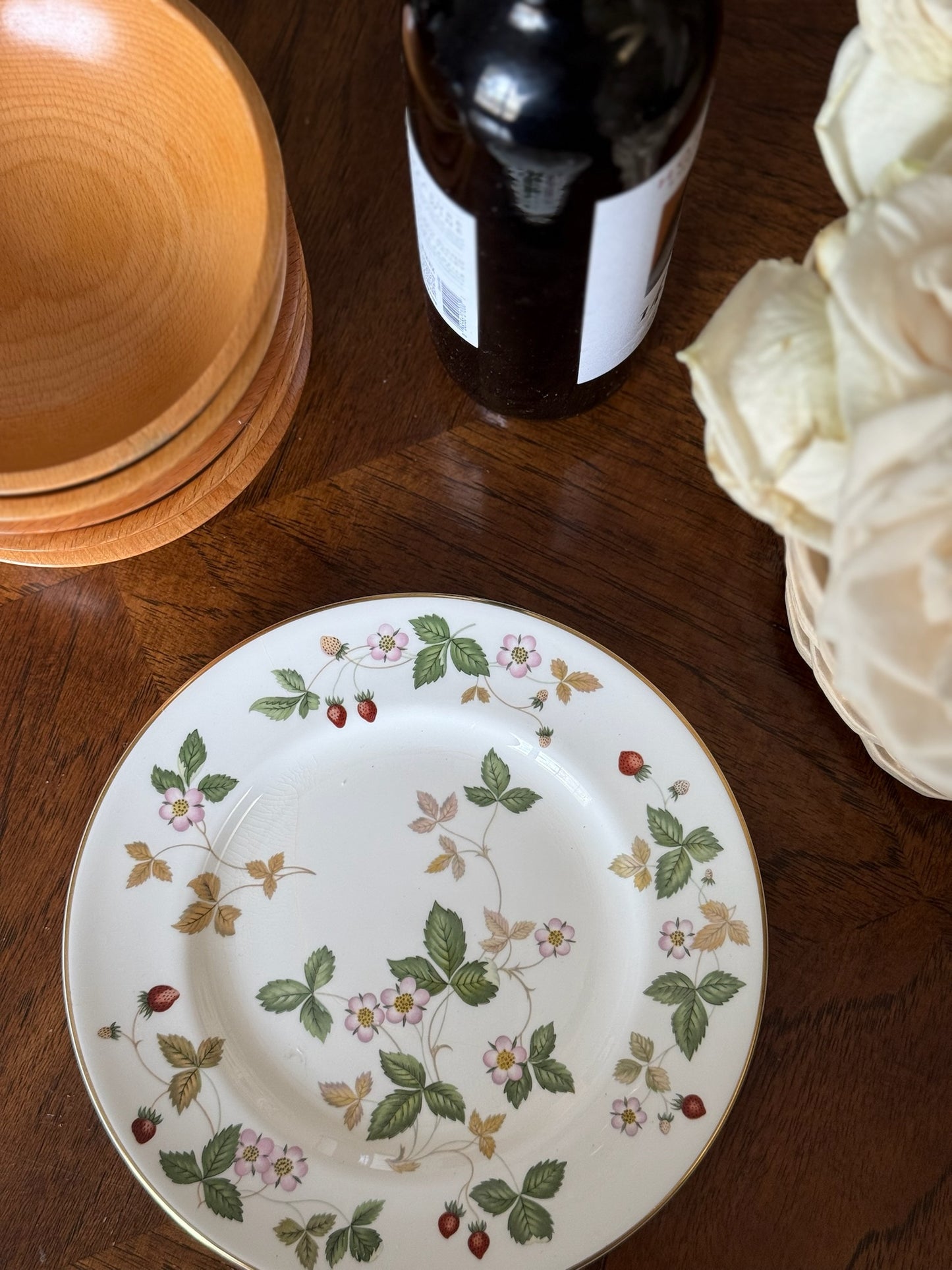 Vintage Wedgwood Wild Strawberry Plate