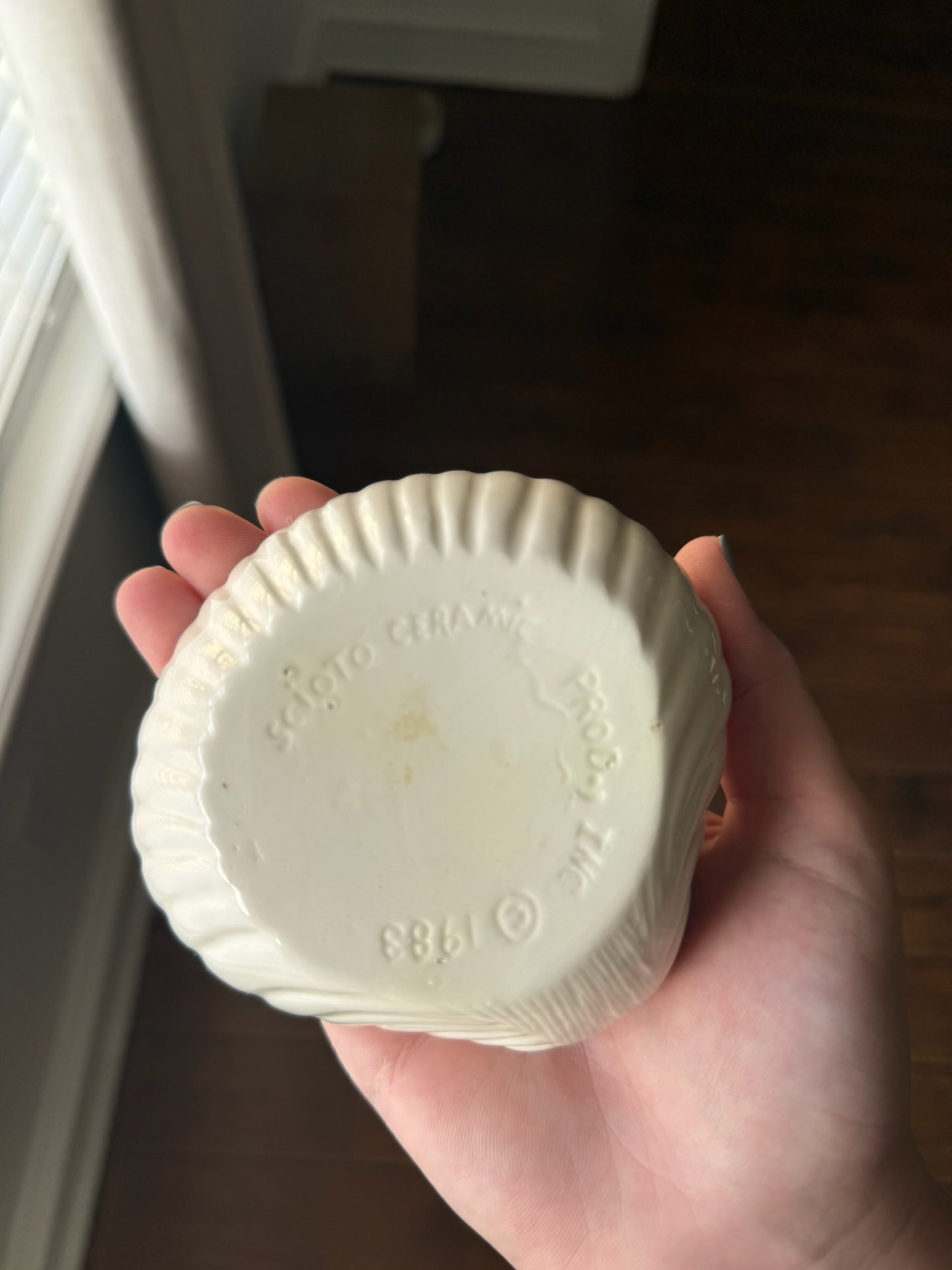 Vintage 1983 Ceramic Shell Candle - Scioto Ceramics